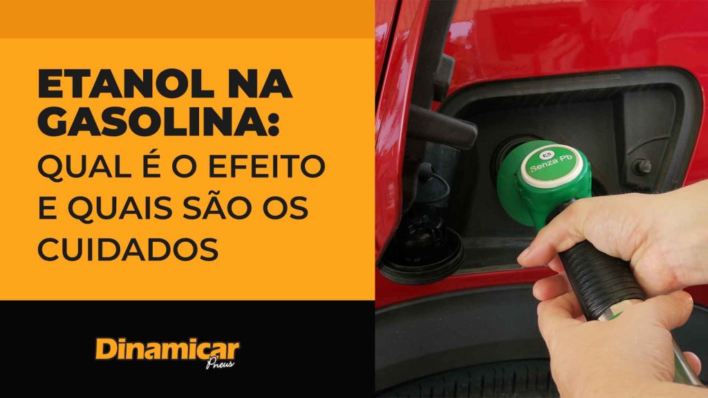 Homem abastecendo o tanque de gasolina